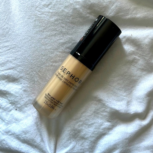 Sephora 10hr wear protection foundation - Picture 1 of 1